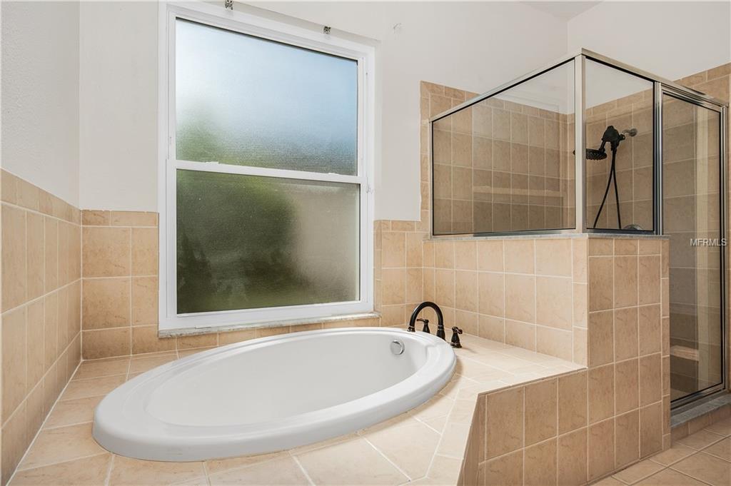 4385 KNOLLCREST COURT, SPRING HILL, Florida 34609, 4 Bedrooms Bedrooms, 7 Rooms Rooms,3 BathroomsBathrooms,Residential,For sale,KNOLLCREST,W7637136