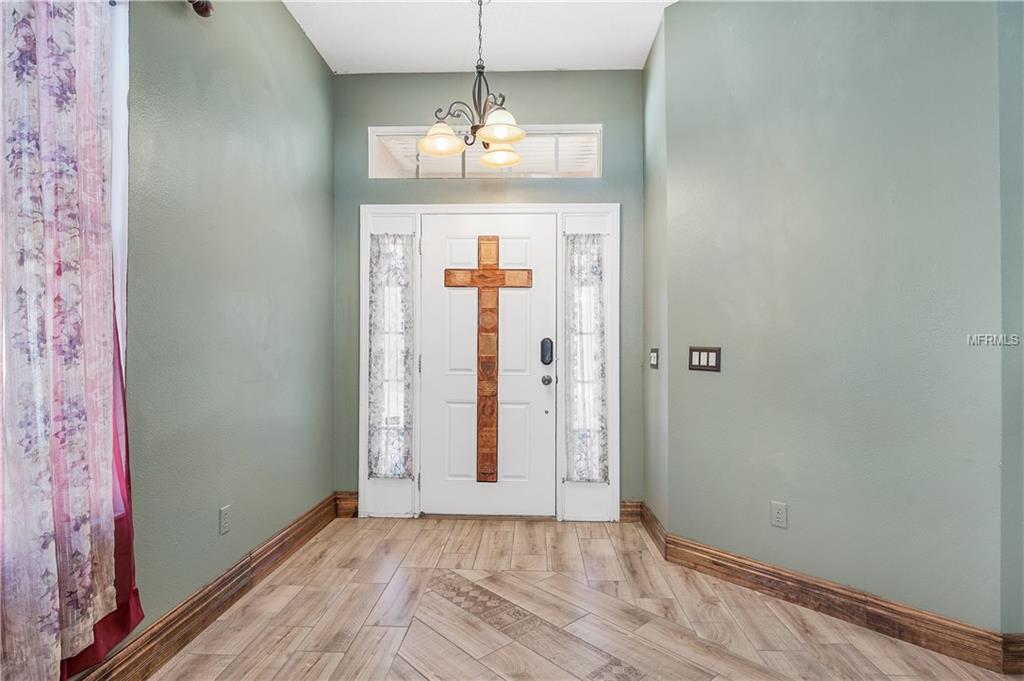 4385 KNOLLCREST COURT, SPRING HILL, Florida 34609, 4 Bedrooms Bedrooms, 7 Rooms Rooms,3 BathroomsBathrooms,Residential,For sale,KNOLLCREST,W7637136