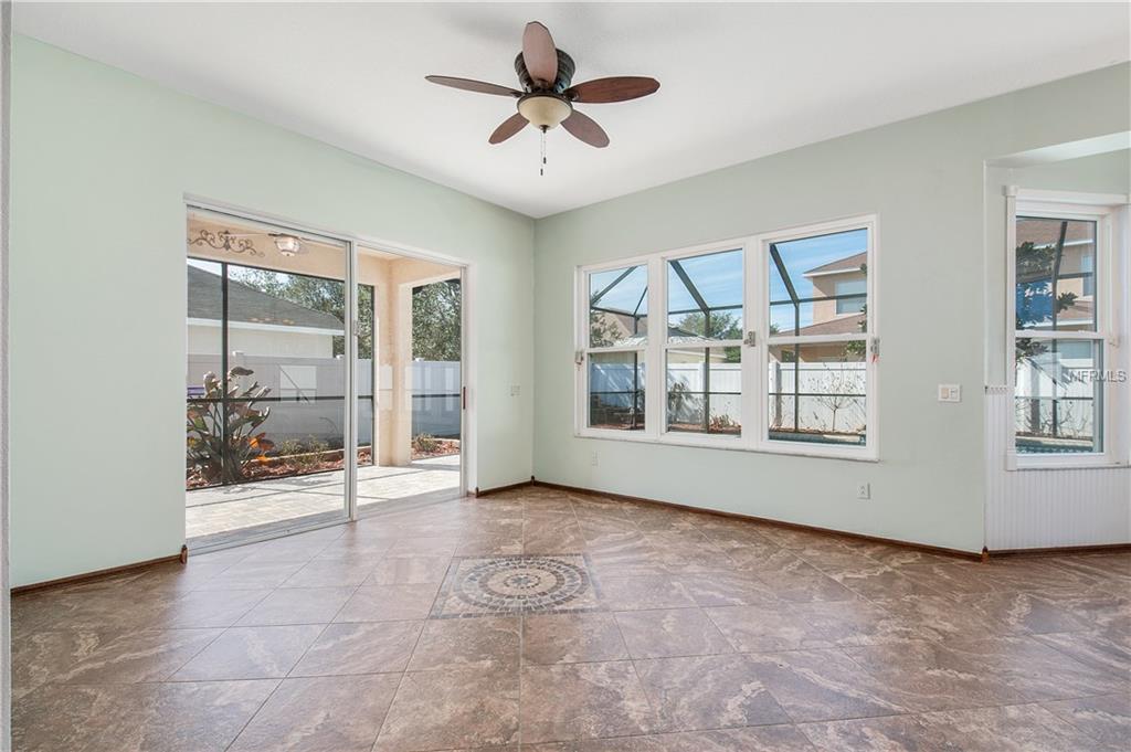 4385 KNOLLCREST COURT, SPRING HILL, Florida 34609, 4 Bedrooms Bedrooms, 7 Rooms Rooms,3 BathroomsBathrooms,Residential,For sale,KNOLLCREST,W7637136