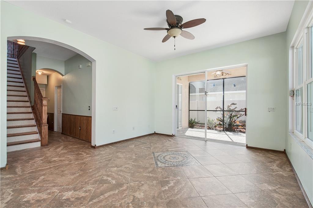 4385 KNOLLCREST COURT, SPRING HILL, Florida 34609, 4 Bedrooms Bedrooms, 7 Rooms Rooms,3 BathroomsBathrooms,Residential,For sale,KNOLLCREST,W7637136