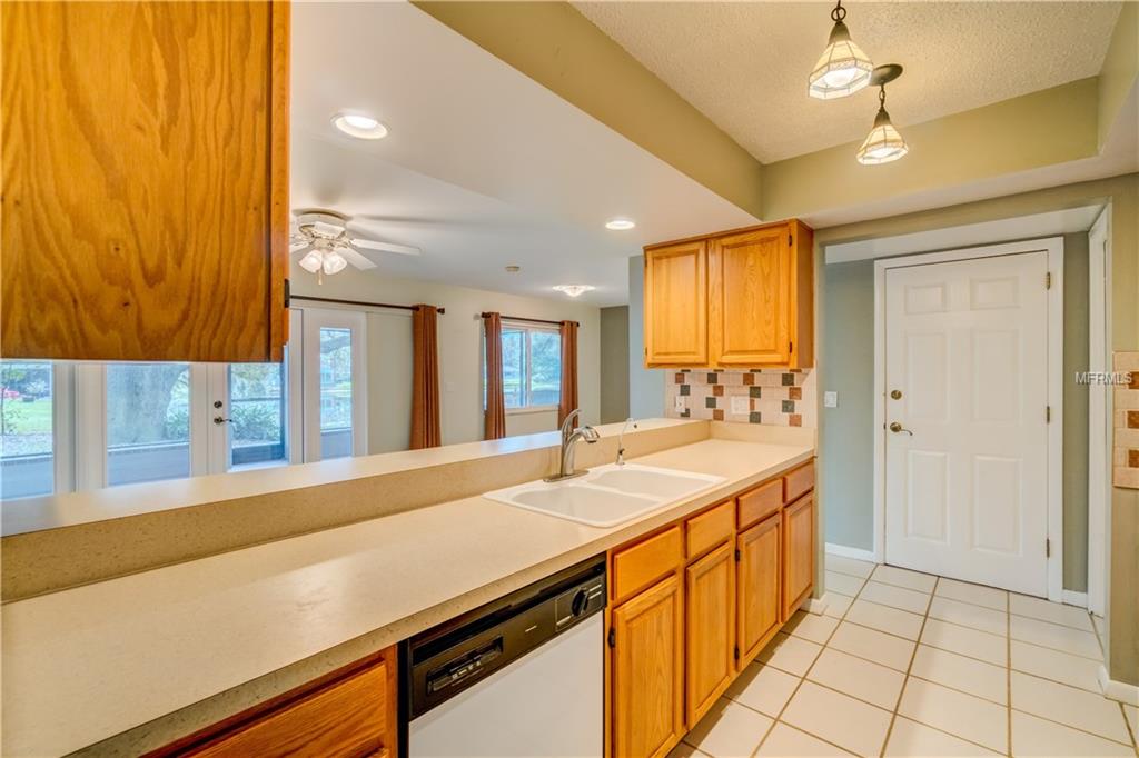 10908 JUNIPERUS PLACE, TAMPA, Florida 33618, 4 Bedrooms Bedrooms, 10 Rooms Rooms,2 BathroomsBathrooms,Residential,For sale,JUNIPERUS,T2925317