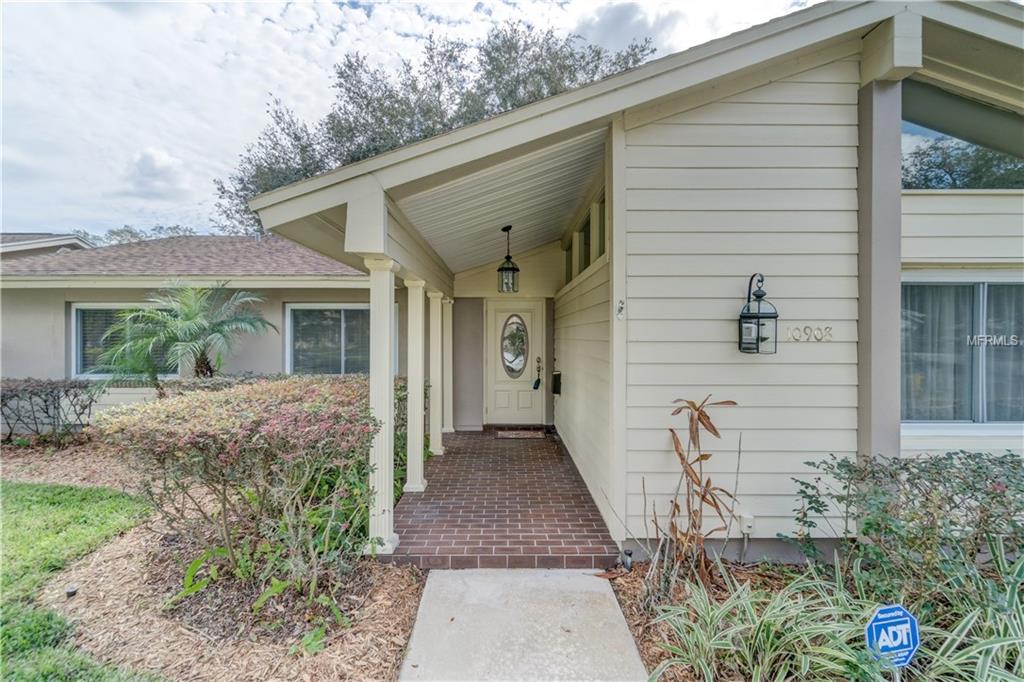 10908 JUNIPERUS PLACE, TAMPA, Florida 33618, 4 Bedrooms Bedrooms, 10 Rooms Rooms,2 BathroomsBathrooms,Residential,For sale,JUNIPERUS,T2925317