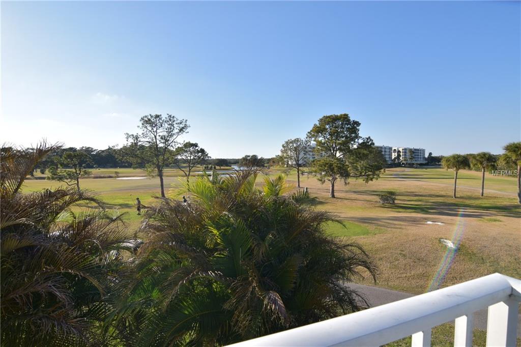 1050 STARKEY ROAD, LARGO, Florida 33771, 4 Bedrooms Bedrooms, 3 Rooms Rooms,3 BathroomsBathrooms,Residential,For sale,STARKEY,U7846323