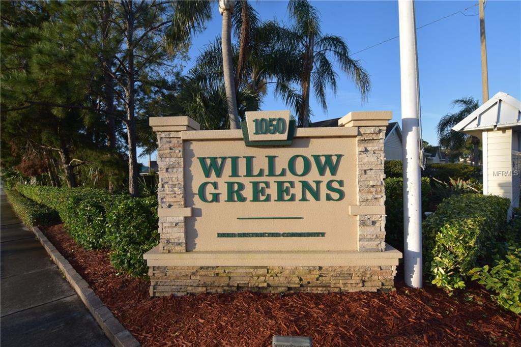 1050 STARKEY ROAD, LARGO, Florida 33771, 4 Bedrooms Bedrooms, 3 Rooms Rooms,3 BathroomsBathrooms,Residential,For sale,STARKEY,U7846323