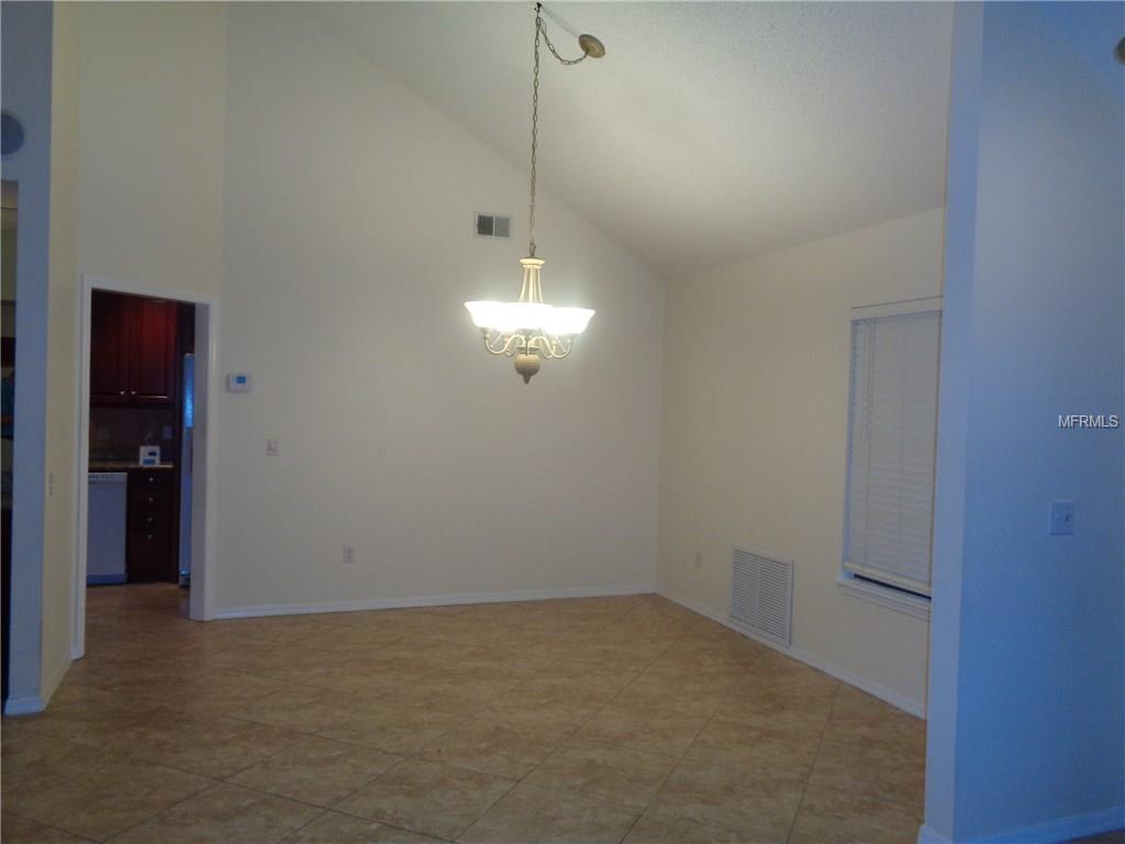 1002 CHESTERFIELD CIRCLE, WINTER SPRINGS, Florida 32708, 3 Bedrooms Bedrooms, 6 Rooms Rooms,2 BathroomsBathrooms,Residential,For sale,CHESTERFIELD,O5560344