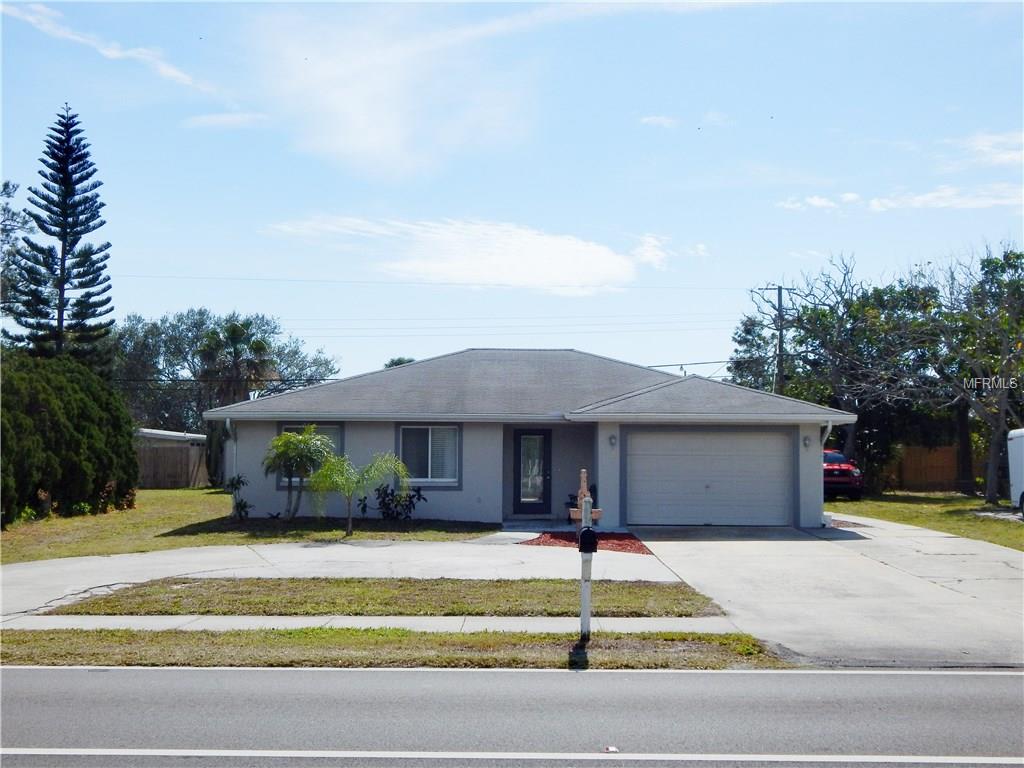 324 CENTER ROAD, VENICE, Florida 34285, 3 Bedrooms Bedrooms, 6 Rooms Rooms,3 BathroomsBathrooms,Residential,For sale,CENTER,A4209339