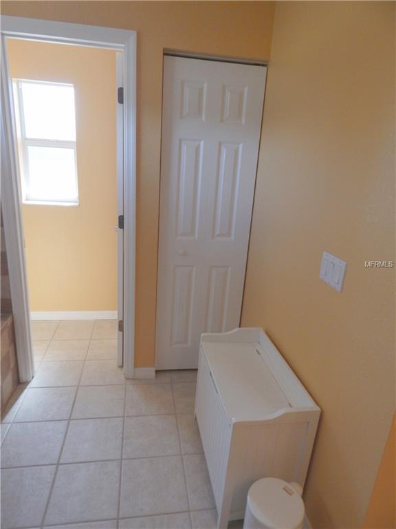 324 CENTER ROAD, VENICE, Florida 34285, 3 Bedrooms Bedrooms, 6 Rooms Rooms,3 BathroomsBathrooms,Residential,For sale,CENTER,A4209339