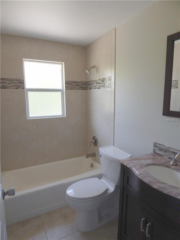 324 CENTER ROAD, VENICE, Florida 34285, 3 Bedrooms Bedrooms, 6 Rooms Rooms,3 BathroomsBathrooms,Residential,For sale,CENTER,A4209339