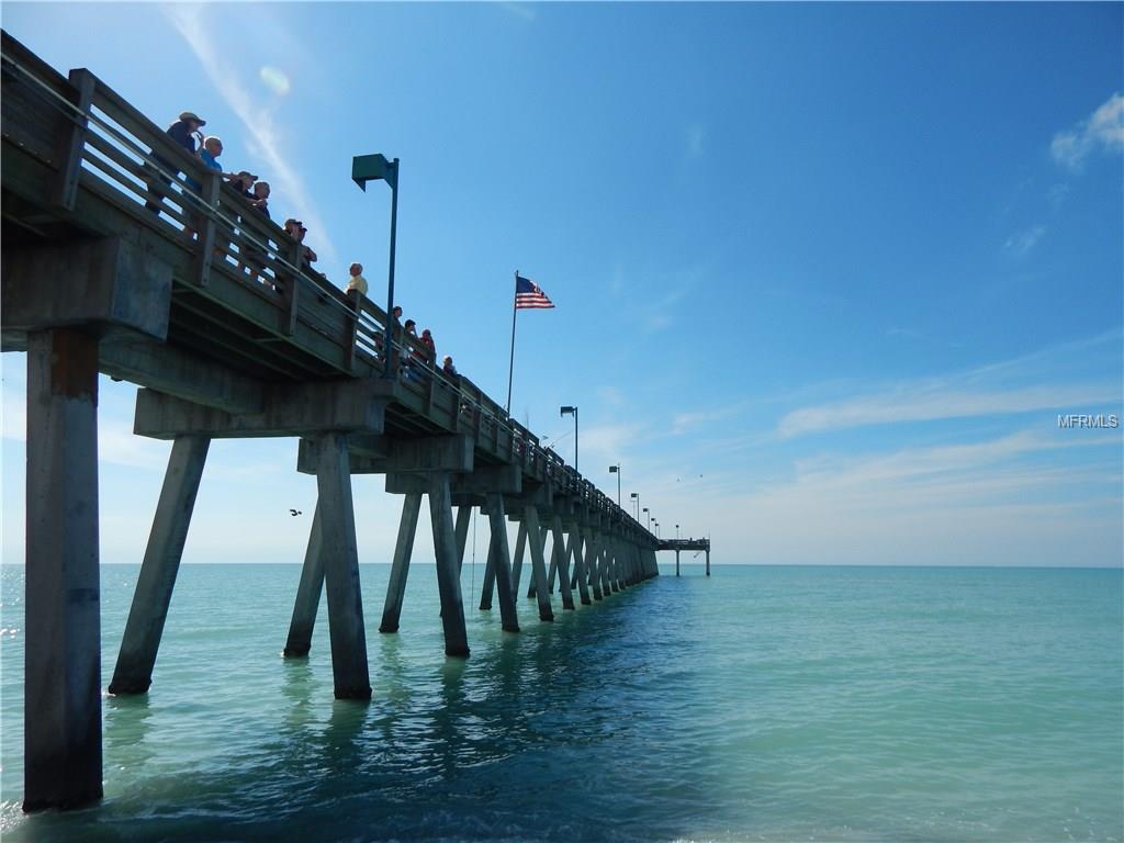 324 CENTER ROAD, VENICE, Florida 34285, 3 Bedrooms Bedrooms, 6 Rooms Rooms,3 BathroomsBathrooms,Residential,For sale,CENTER,A4209339