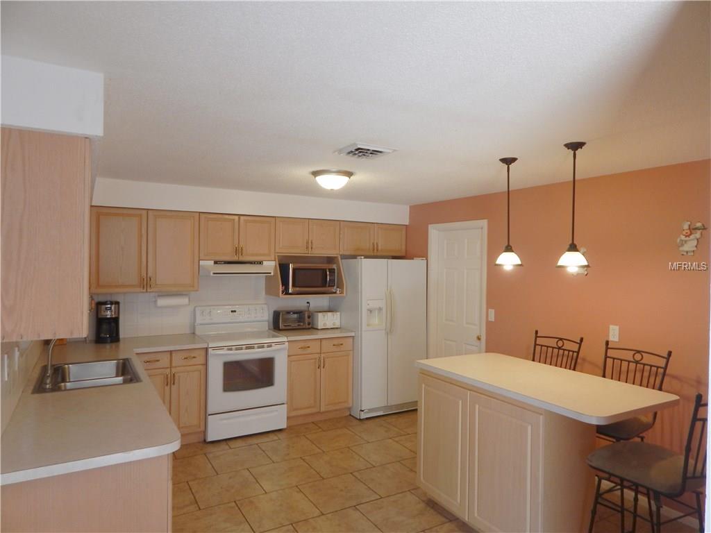 324 CENTER ROAD, VENICE, Florida 34285, 3 Bedrooms Bedrooms, 6 Rooms Rooms,3 BathroomsBathrooms,Residential,For sale,CENTER,A4209339