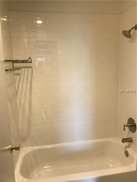 236 AFTON SQUARE, ALTAMONTE SPRINGS, Florida 32714, 1 Bedroom Bedrooms, 3 Rooms Rooms,1 BathroomBathrooms,Residential,For sale,AFTON,O5561780