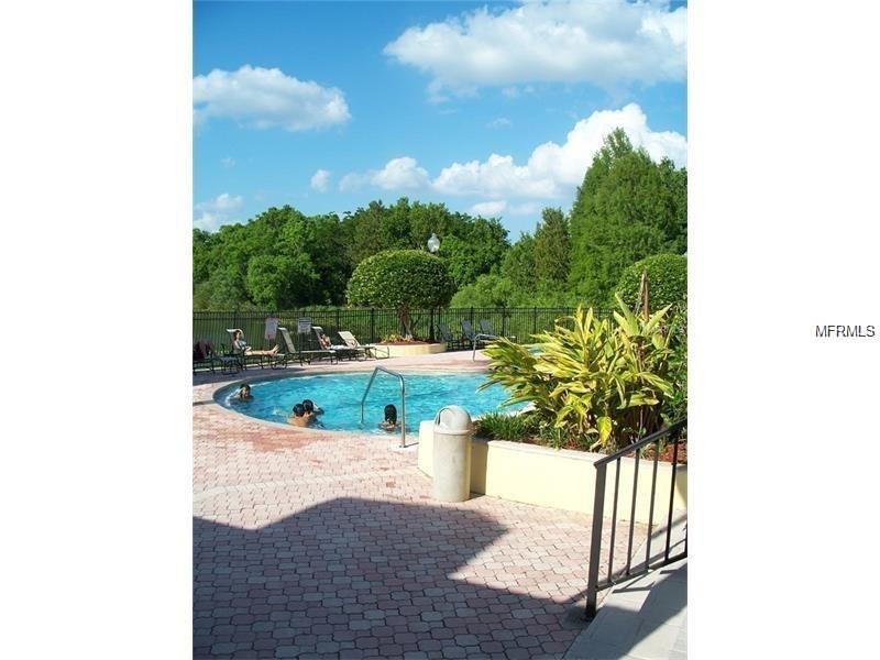 236 AFTON SQUARE, ALTAMONTE SPRINGS, Florida 32714, 1 Bedroom Bedrooms, 3 Rooms Rooms,1 BathroomBathrooms,Residential,For sale,AFTON,O5561780