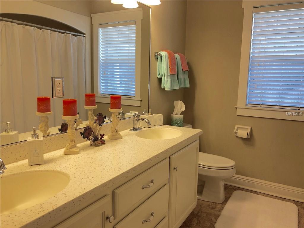 1713 REYNOLDS ROAD, DE LEON SPRINGS, Florida 32130, 4 Bedrooms Bedrooms, 6 Rooms Rooms,2 BathroomsBathrooms,Residential,For sale,REYNOLDS,V4722937