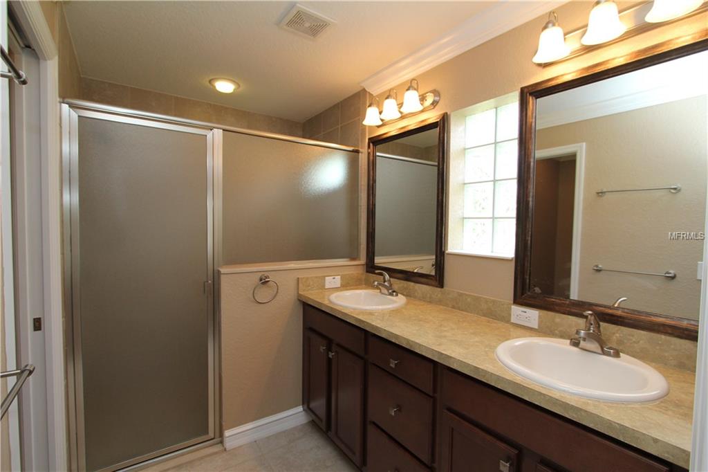 5064 NEPTUNE CIRCLE, OXFORD, Florida 34484, 3 Bedrooms Bedrooms, 8 Rooms Rooms,2 BathroomsBathrooms,Residential,For sale,NEPTUNE CIRCLE,G4841130