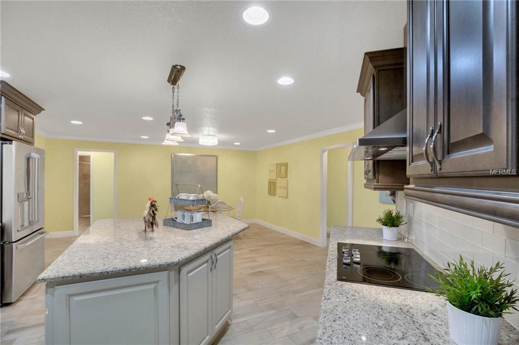 2240 LAKE ARIANA BOULEVARD, AUBURNDALE, Florida 33823, 4 Bedrooms Bedrooms, 6 Rooms Rooms,3 BathroomsBathrooms,Residential,For sale,LAKE ARIANA,P4716540