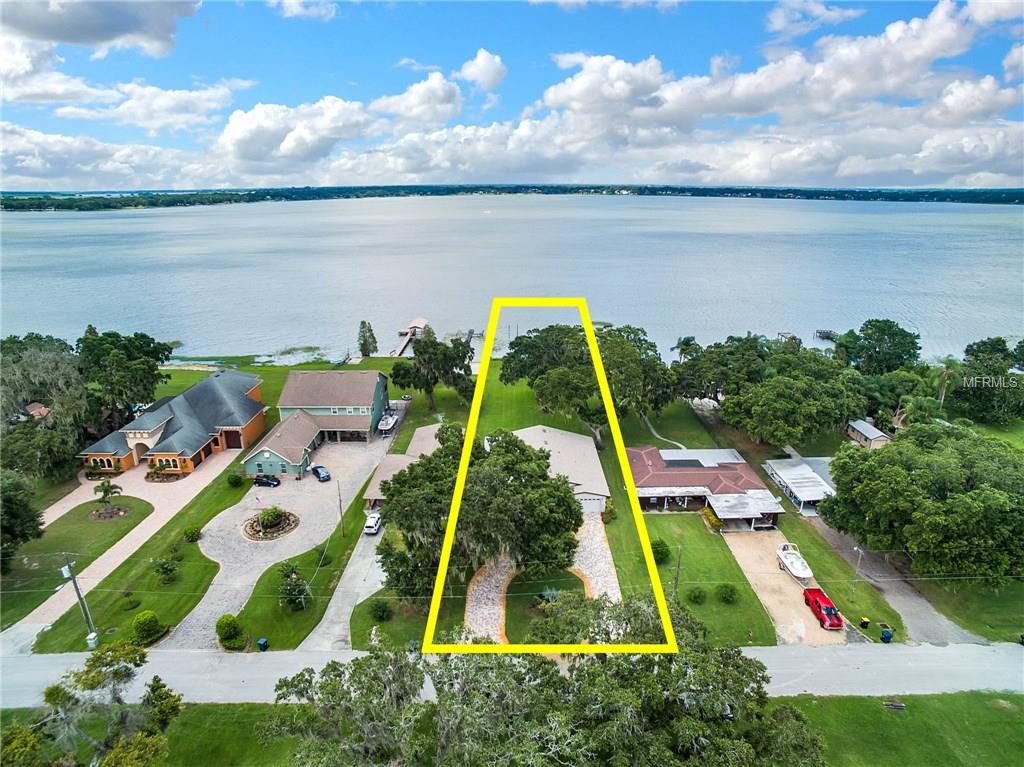 2240 LAKE ARIANA BOULEVARD, AUBURNDALE, Florida 33823, 4 Bedrooms Bedrooms, 6 Rooms Rooms,3 BathroomsBathrooms,Residential,For sale,LAKE ARIANA,P4716540