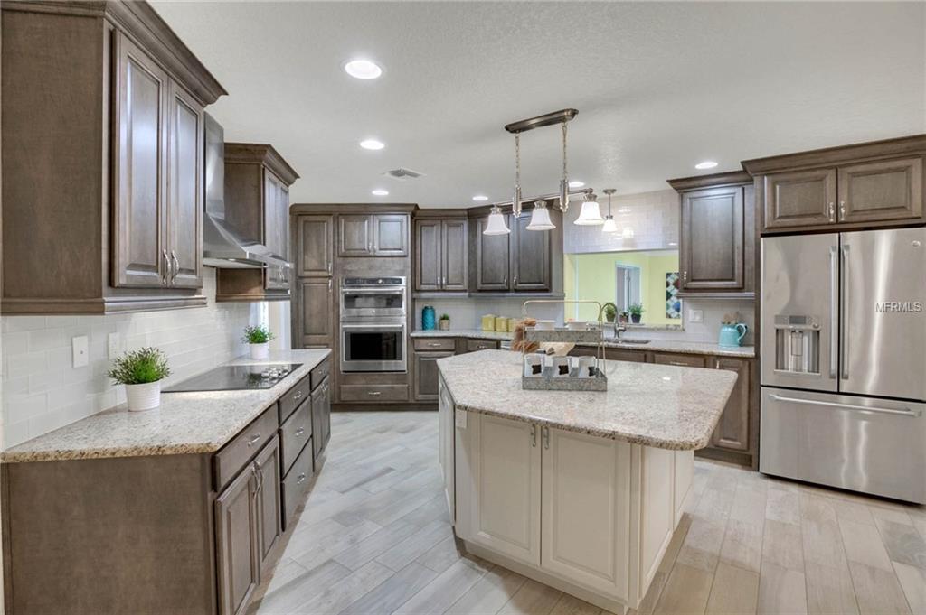 2240 LAKE ARIANA BOULEVARD, AUBURNDALE, Florida 33823, 4 Bedrooms Bedrooms, 6 Rooms Rooms,3 BathroomsBathrooms,Residential,For sale,LAKE ARIANA,P4716540