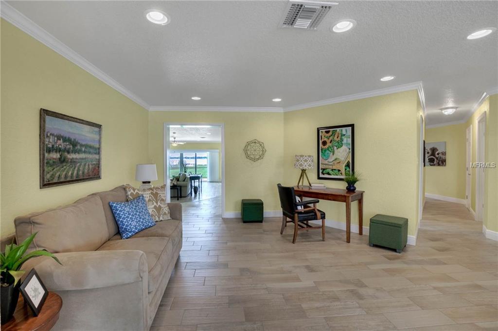 2240 LAKE ARIANA BOULEVARD, AUBURNDALE, Florida 33823, 4 Bedrooms Bedrooms, 6 Rooms Rooms,3 BathroomsBathrooms,Residential,For sale,LAKE ARIANA,P4716540