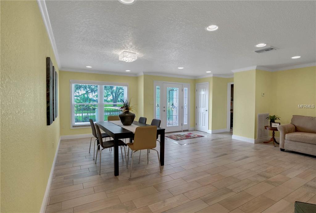 2240 LAKE ARIANA BOULEVARD, AUBURNDALE, Florida 33823, 4 Bedrooms Bedrooms, 6 Rooms Rooms,3 BathroomsBathrooms,Residential,For sale,LAKE ARIANA,P4716540