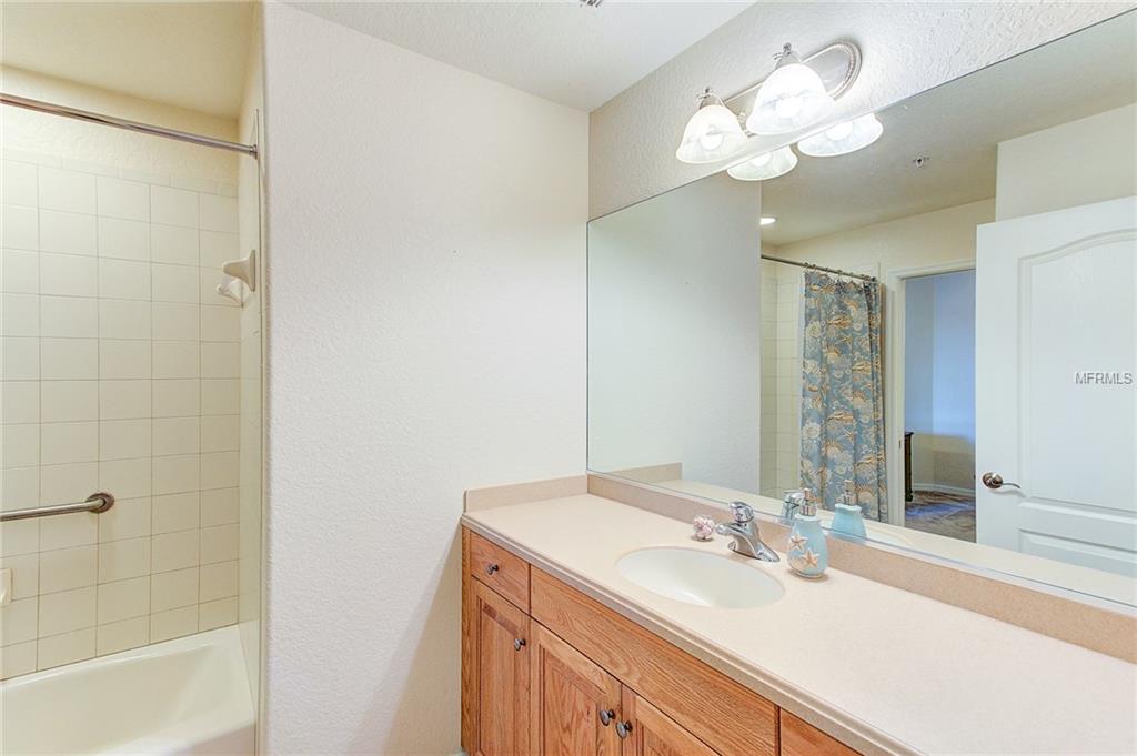 100 SAN LINO CIRCLE, VENICE, Florida 34292, 2 Bedrooms Bedrooms, 9 Rooms Rooms,2 BathroomsBathrooms,Residential,For sale,SAN LINO,N5914828