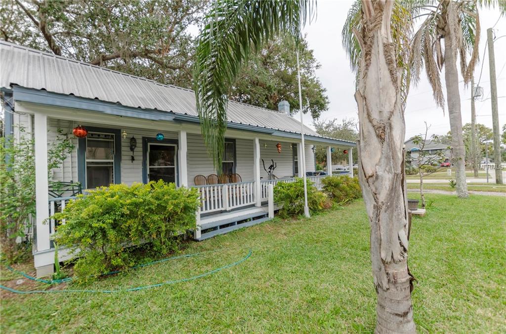 104 S DILLINGHAM AVENUE, KISSIMMEE, Florida 34741, 2 Bedrooms Bedrooms, 9 Rooms Rooms,1 BathroomBathrooms,Residential,For sale,DILLINGHAM,S4854145