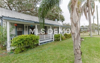 104 S DILLINGHAM AVENUE, KISSIMMEE, Florida 34741, 2 Bedrooms Bedrooms, 9 Rooms Rooms,1 BathroomBathrooms,Residential,For sale,DILLINGHAM,S4854145