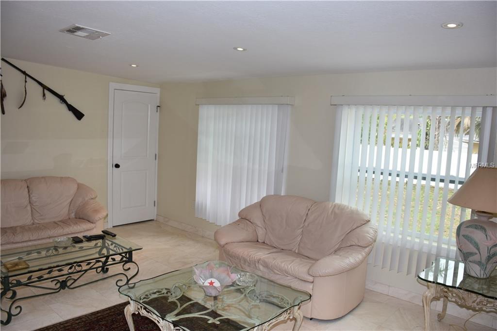 1937 COCOANUT AVENUE, SARASOTA, Florida 34234, 3 Bedrooms Bedrooms, 6 Rooms Rooms,2 BathroomsBathrooms,Residential,For sale,COCOANUT,A4209080