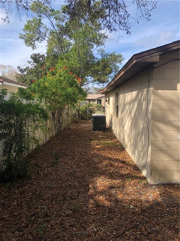 2437 FULTON ROAD, KISSIMMEE, Florida 34744, 3 Bedrooms Bedrooms, 5 Rooms Rooms,2 BathroomsBathrooms,Residential,For sale,FULTON,O5561907