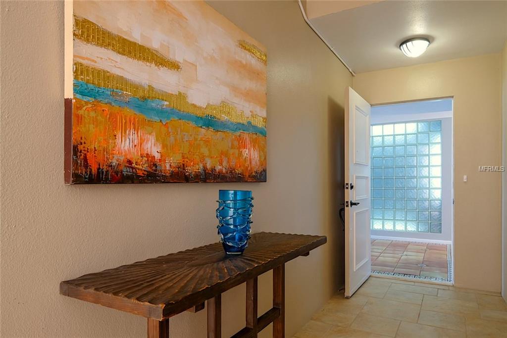 37 SUNSET DRIVE, SARASOTA, Florida 34236, 2 Bedrooms Bedrooms, 4 Rooms Rooms,2 BathroomsBathrooms,Residential,For sale,SUNSET,A4198187