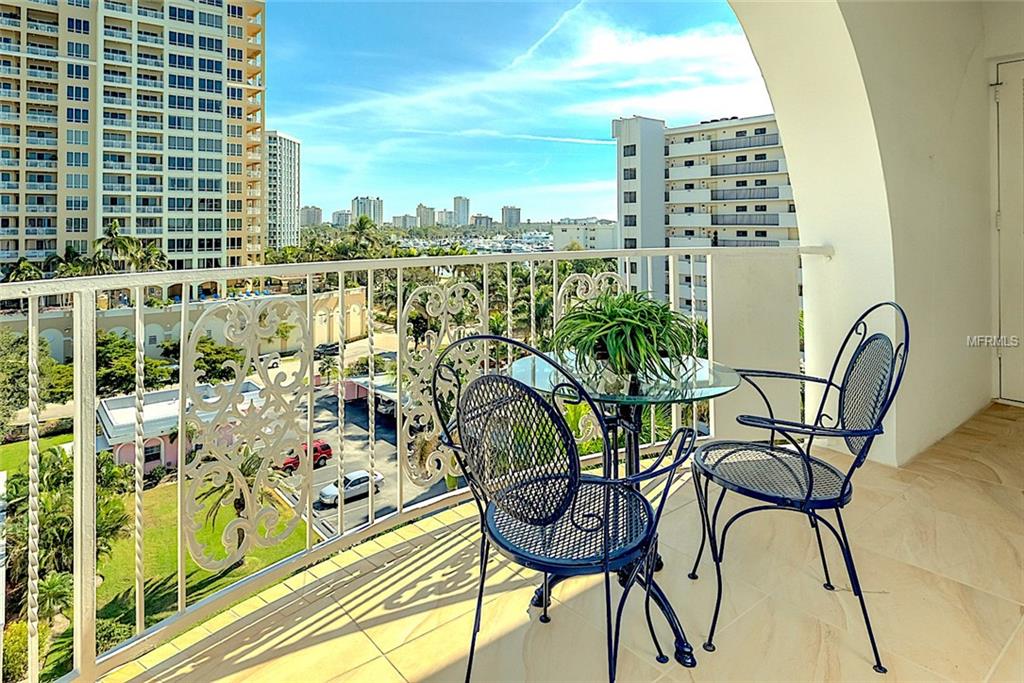 37 SUNSET DRIVE, SARASOTA, Florida 34236, 2 Bedrooms Bedrooms, 4 Rooms Rooms,2 BathroomsBathrooms,Residential,For sale,SUNSET,A4198187