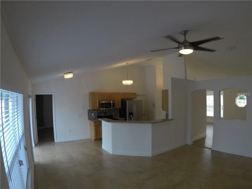 196 KENLAKE DRIVE, DELTONA, Florida 32738, 4 Bedrooms Bedrooms, 7 Rooms Rooms,2 BathroomsBathrooms,Residential,For sale,KENLAKE,O5543967