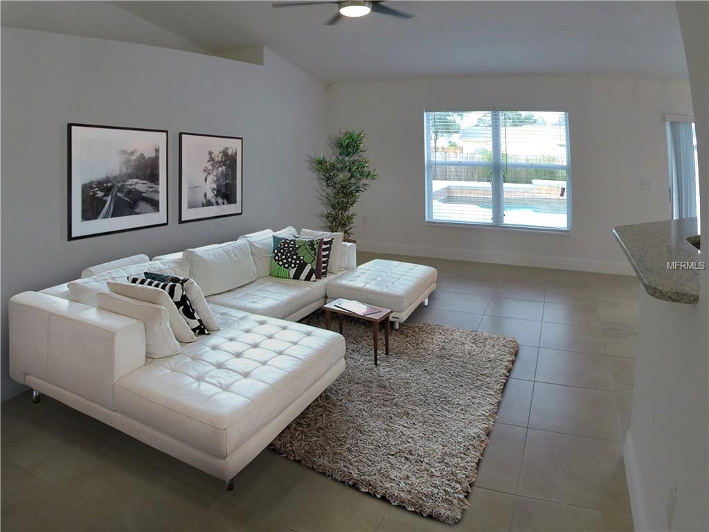 196 KENLAKE DRIVE, DELTONA, Florida 32738, 4 Bedrooms Bedrooms, 7 Rooms Rooms,2 BathroomsBathrooms,Residential,For sale,KENLAKE,O5543967