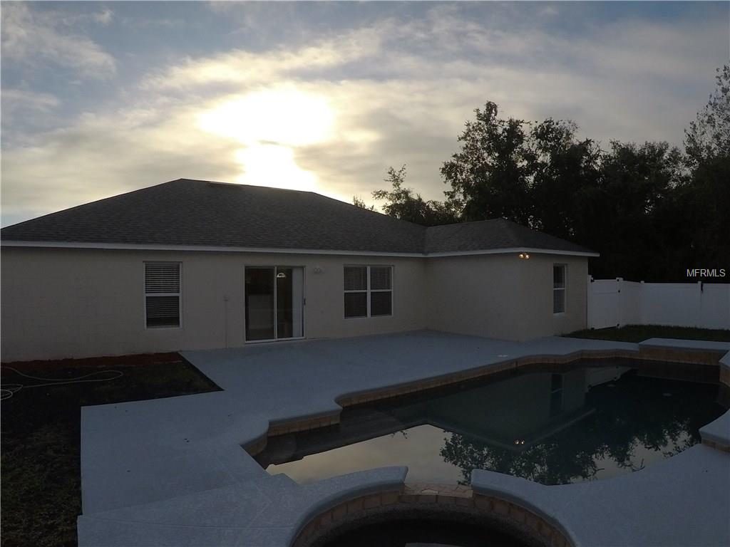 196 KENLAKE DRIVE, DELTONA, Florida 32738, 4 Bedrooms Bedrooms, 7 Rooms Rooms,2 BathroomsBathrooms,Residential,For sale,KENLAKE,O5543967