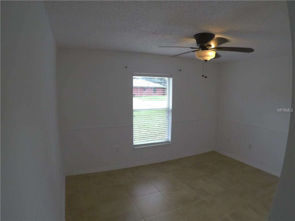 196 KENLAKE DRIVE, DELTONA, Florida 32738, 4 Bedrooms Bedrooms, 7 Rooms Rooms,2 BathroomsBathrooms,Residential,For sale,KENLAKE,O5543967