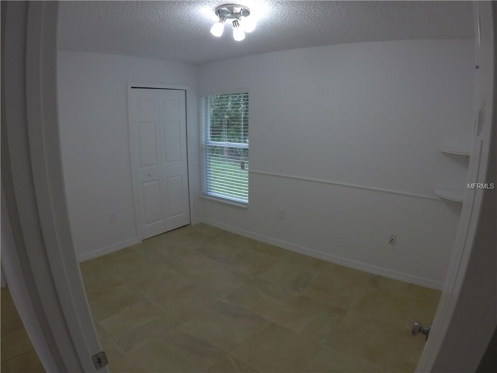 196 KENLAKE DRIVE, DELTONA, Florida 32738, 4 Bedrooms Bedrooms, 7 Rooms Rooms,2 BathroomsBathrooms,Residential,For sale,KENLAKE,O5543967