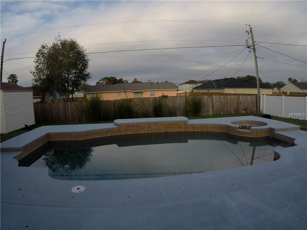 196 KENLAKE DRIVE, DELTONA, Florida 32738, 4 Bedrooms Bedrooms, 7 Rooms Rooms,2 BathroomsBathrooms,Residential,For sale,KENLAKE,O5543967