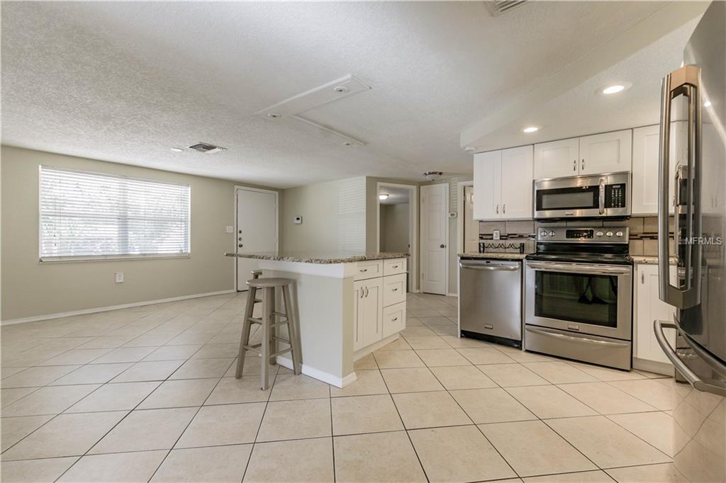 9910 RAINBOW LANE, PORT RICHEY, Florida 34668, 3 Bedrooms Bedrooms, 3 Rooms Rooms,2 BathroomsBathrooms,Residential,For sale,RAINBOW,T2925917