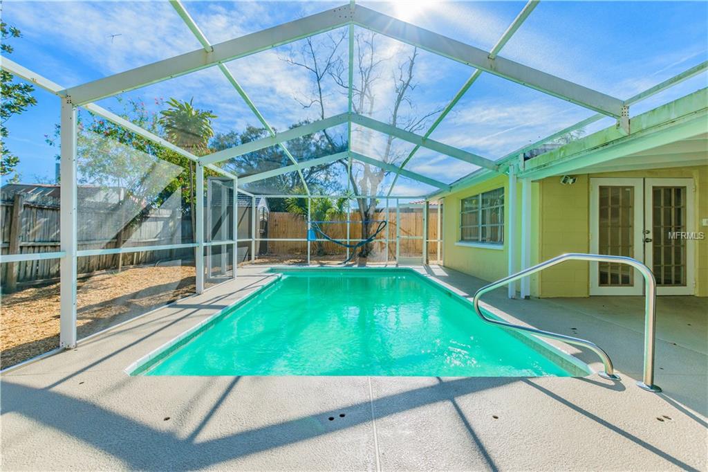 9910 RAINBOW LANE, PORT RICHEY, Florida 34668, 3 Bedrooms Bedrooms, 3 Rooms Rooms,2 BathroomsBathrooms,Residential,For sale,RAINBOW,T2925917