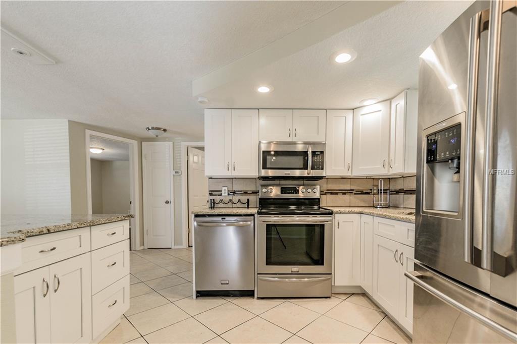 9910 RAINBOW LANE, PORT RICHEY, Florida 34668, 3 Bedrooms Bedrooms, 3 Rooms Rooms,2 BathroomsBathrooms,Residential,For sale,RAINBOW,T2925917