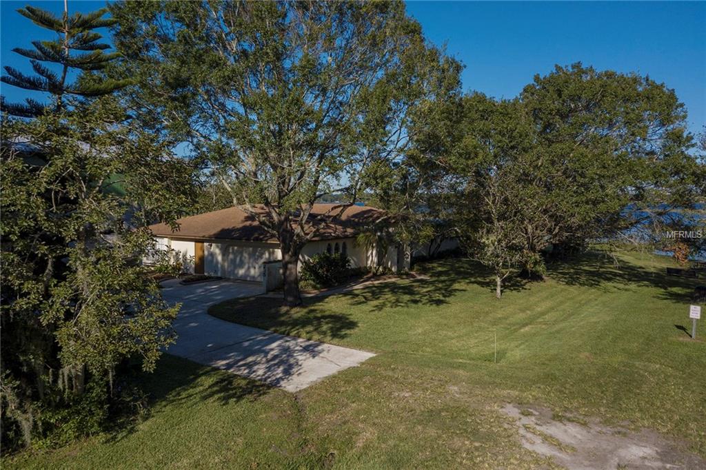 235 MAGNOLIA STREET, WINDERMERE, Florida 34786, 4 Bedrooms Bedrooms, 9 Rooms Rooms,2 BathroomsBathrooms,Residential,For sale,MAGNOLIA,O5544005