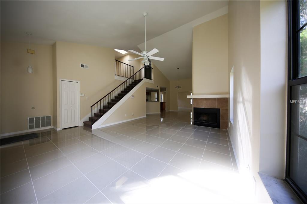 812 TOWERING OAK WAY APOPKA, Florida 32712, 3 Bedrooms Bedrooms, 8 Rooms Rooms,2 BathroomsBathrooms,Residential,For sale,TOWERING OAK,O5553124