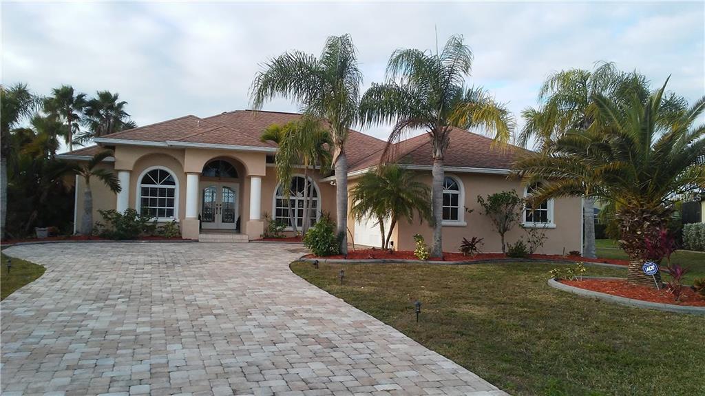 8228 BURWELL CIRCLE, PORT CHARLOTTE, Florida 33981, 3 Bedrooms Bedrooms, 8 Rooms Rooms,2 BathroomsBathrooms,Residential,For sale,BURWELL,C7247407