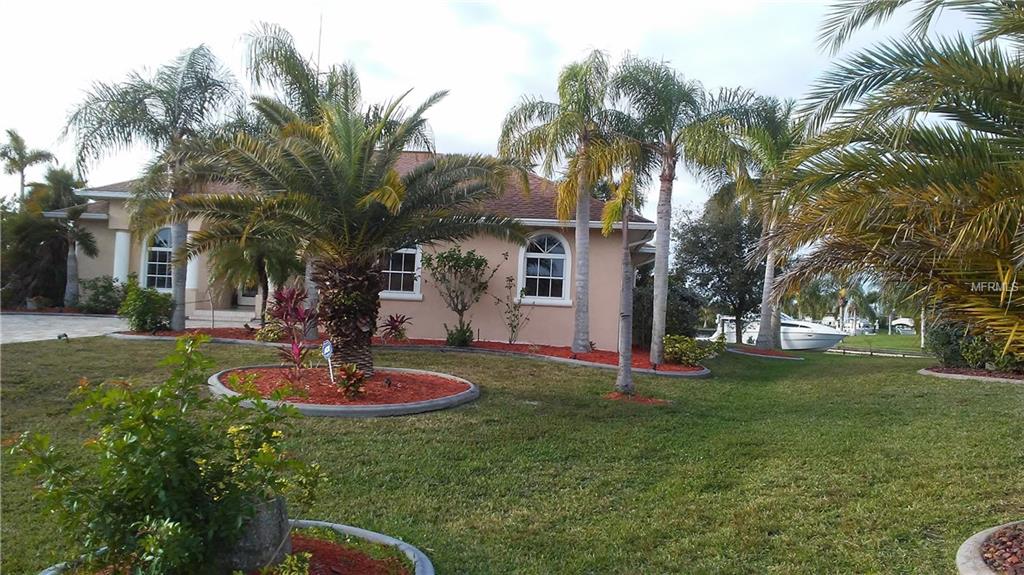 8228 BURWELL CIRCLE, PORT CHARLOTTE, Florida 33981, 3 Bedrooms Bedrooms, 8 Rooms Rooms,2 BathroomsBathrooms,Residential,For sale,BURWELL,C7247407