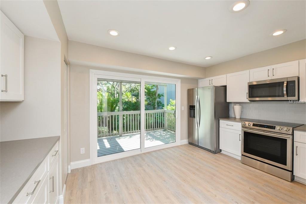 1376 LANDINGS POINT, SARASOTA, Florida 34231, 3 Bedrooms Bedrooms, 7 Rooms Rooms,2 BathroomsBathrooms,Residential,For sale,LANDINGS,A4209340