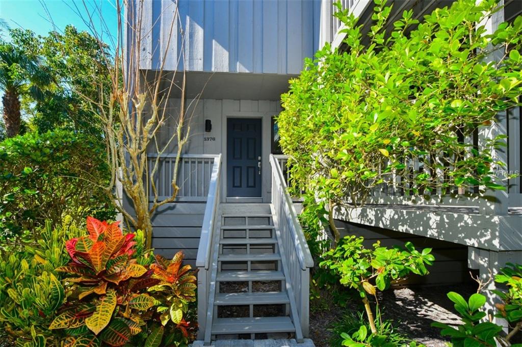 1376 LANDINGS POINT, SARASOTA, Florida 34231, 3 Bedrooms Bedrooms, 7 Rooms Rooms,2 BathroomsBathrooms,Residential,For sale,LANDINGS,A4209340