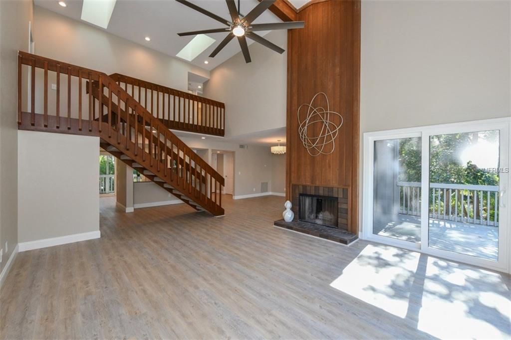 1376 LANDINGS POINT, SARASOTA, Florida 34231, 3 Bedrooms Bedrooms, 7 Rooms Rooms,2 BathroomsBathrooms,Residential,For sale,LANDINGS,A4209340