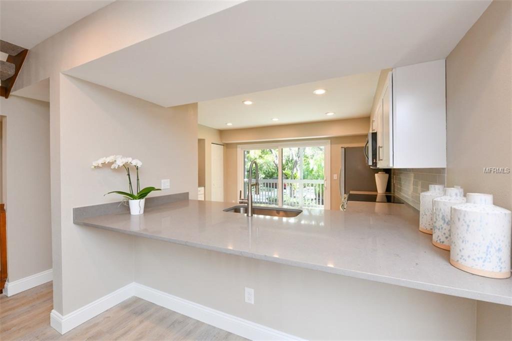 1376 LANDINGS POINT, SARASOTA, Florida 34231, 3 Bedrooms Bedrooms, 7 Rooms Rooms,2 BathroomsBathrooms,Residential,For sale,LANDINGS,A4209340