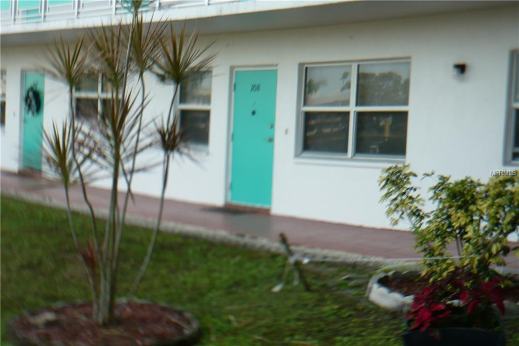 1950 59TH AVENUE N, ST PETERSBURG, Florida 33714, 1 Bedroom Bedrooms, 5 Rooms Rooms,1 BathroomBathrooms,Residential,For sale,59TH,U7847247