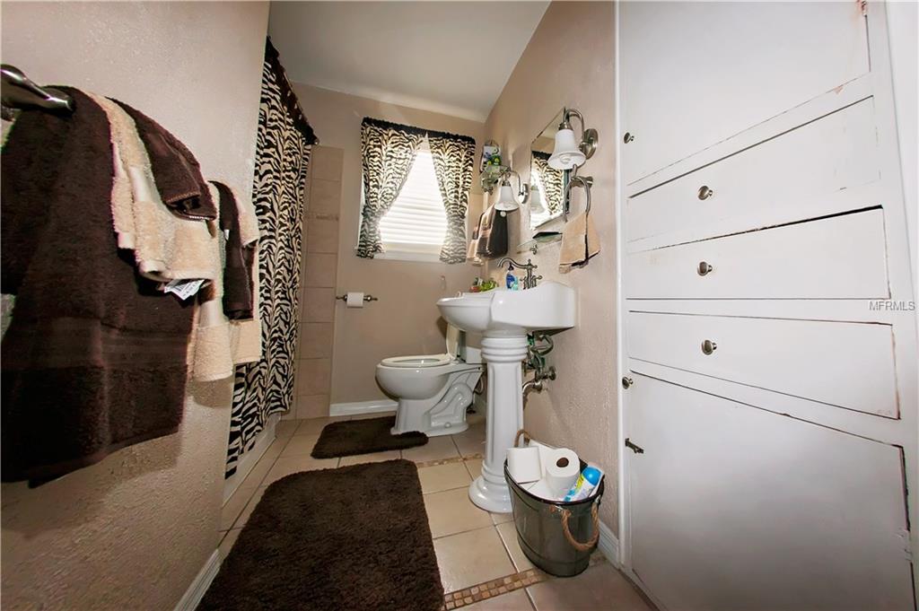 5132 11TH AVENUE S, GULFPORT, Florida 33707, 3 Bedrooms Bedrooms, 7 Rooms Rooms,1 BathroomBathrooms,Residential,For sale,11TH,U7847348