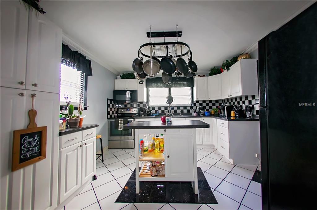 5132 11TH AVENUE S, GULFPORT, Florida 33707, 3 Bedrooms Bedrooms, 7 Rooms Rooms,1 BathroomBathrooms,Residential,For sale,11TH,U7847348